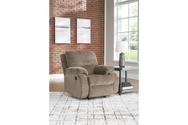  Scranto Living Room - Living room