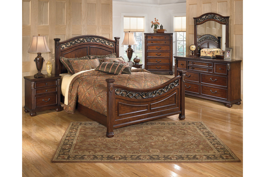  Leahlyn Bedroom - Master Bed Cases