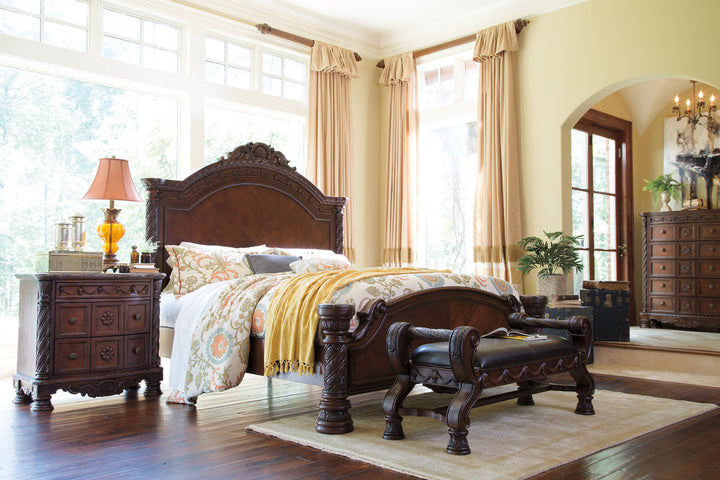 North Shore Bedroom - Master Bed Cases