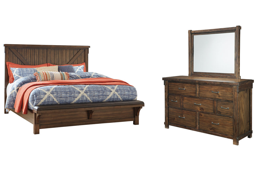 Cama King con panel Lakeleigh Califorina, banco tapizado y cómoda con espejoPaquetes de dormitorio