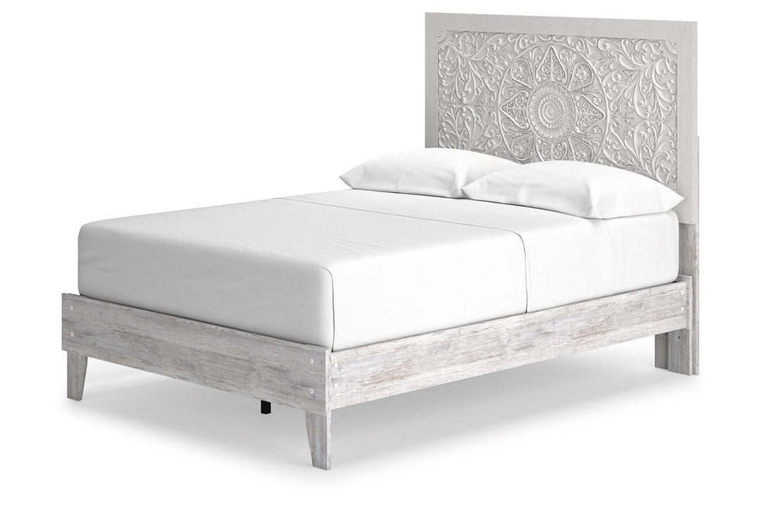 Paxberry Bedroom - Master Bed Cases
