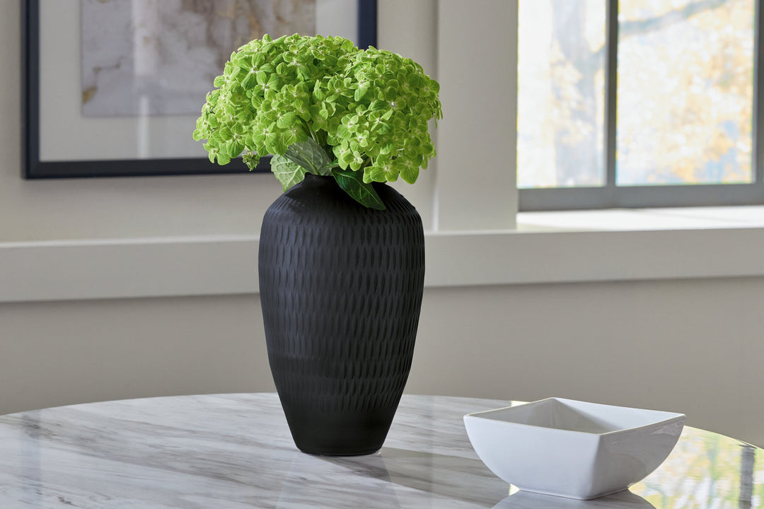  Etney Vase - Vases