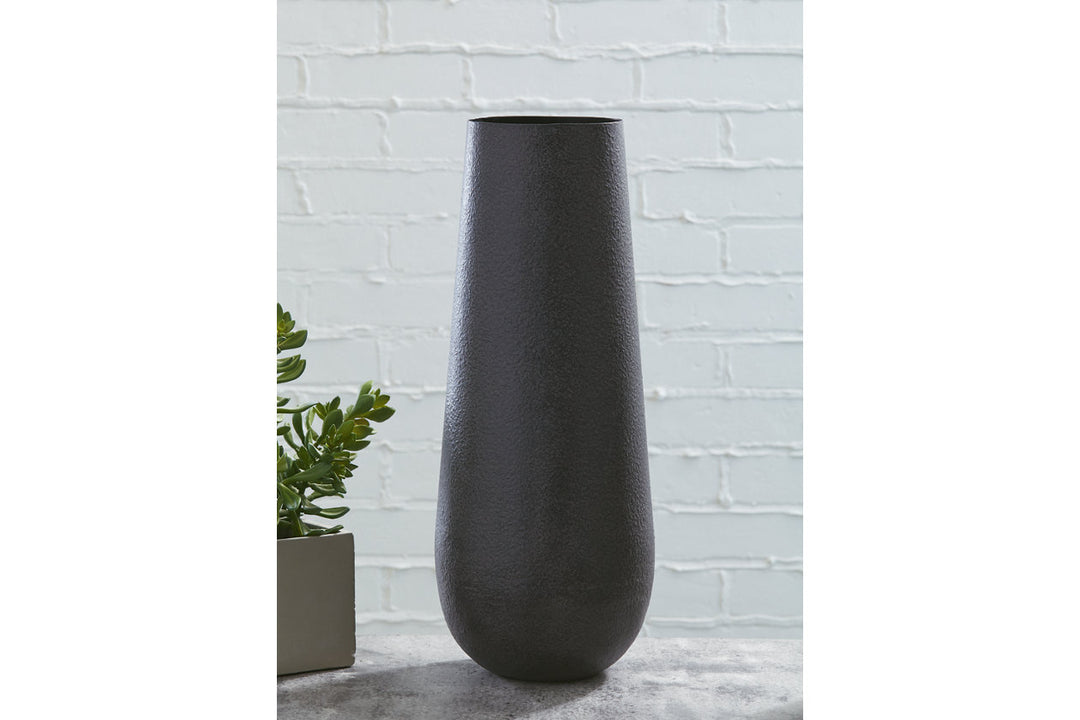  Fynn Vase - Vases